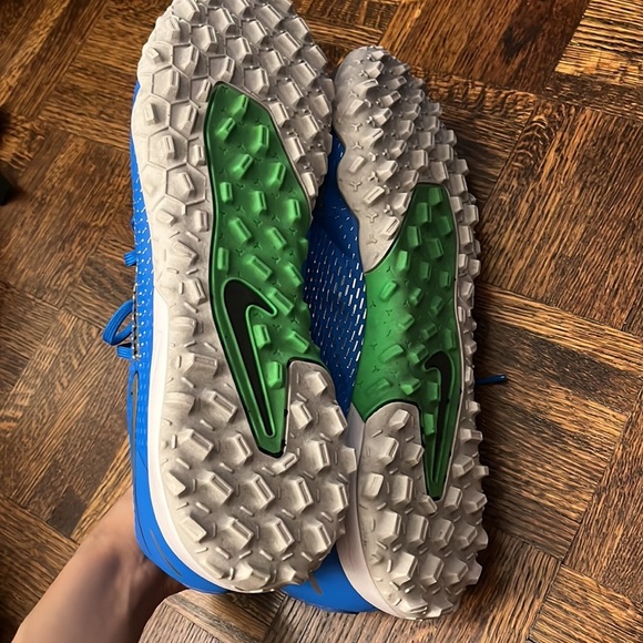 NIKE CK8470 400 PHANTOM GT ACADEMY TF - Picture 8 of 11